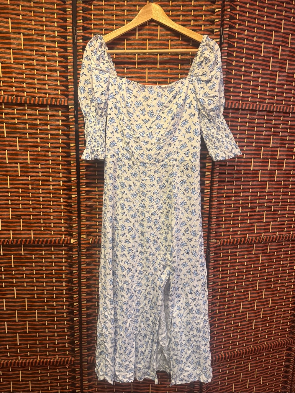 miami White and Blue Floral Midi Dress with Puff Sleeves
